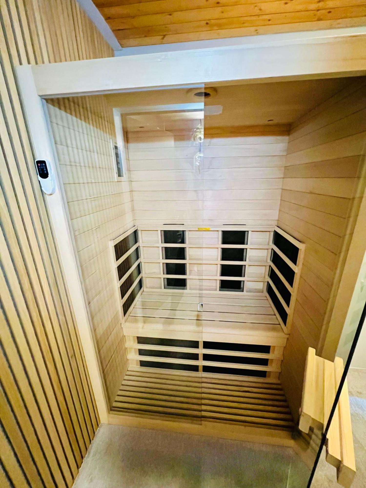 Mitten Im Schwarzwald Mit Infrarot-Sauna Und Garagenparkplatz Schönwalde Εξωτερικό φωτογραφία